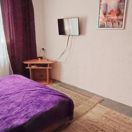Apartment On Vadim Hetman Street 38 - Industrial Bridge Kijów Zewnętrze zdjęcie